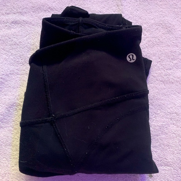 SIZE 6 LULULEMON POCKET LEGGINS - Picture 1 of 3